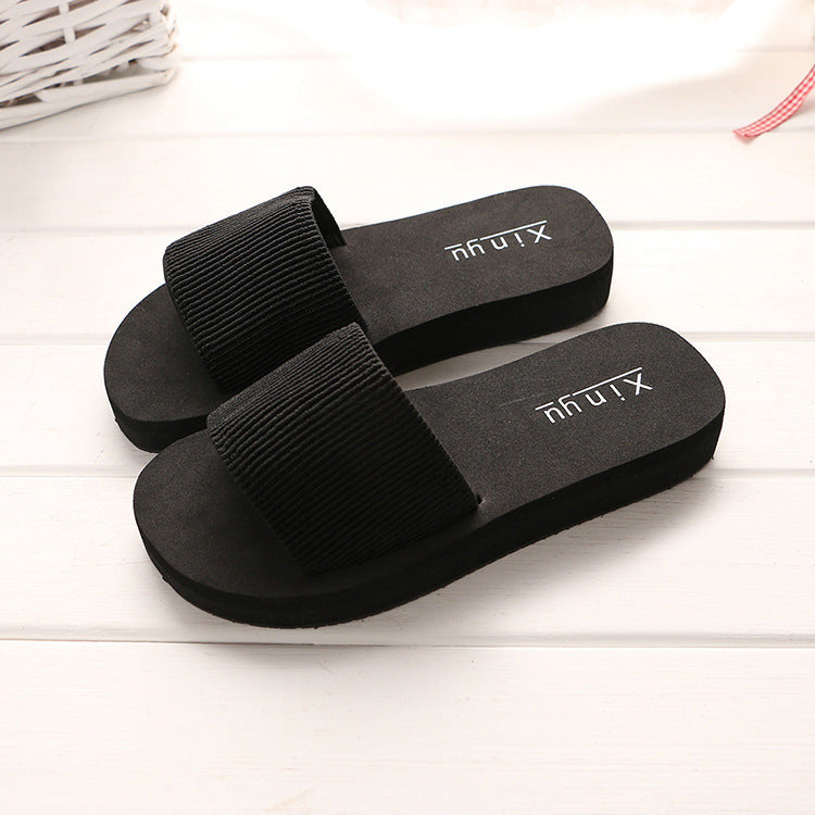 A new explosion of anti-skid cloth soled ladies summer FLIP FLOPS SANDALS are angle muffin candy color slippers