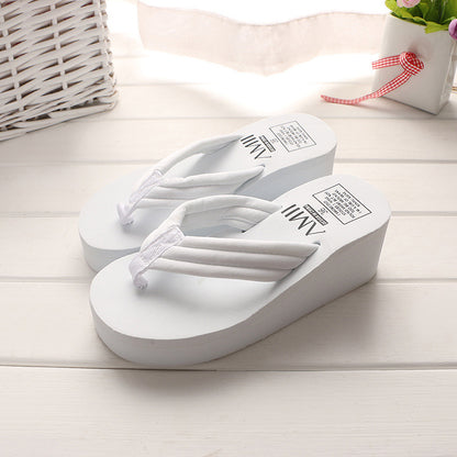 A new explosion of anti-skid cloth soled ladies summer FLIP FLOPS SANDALS are angle muffin candy color slippers