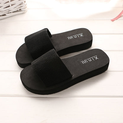 A new explosion of anti-skid cloth soled ladies summer FLIP FLOPS SANDALS are angle muffin candy color slippers