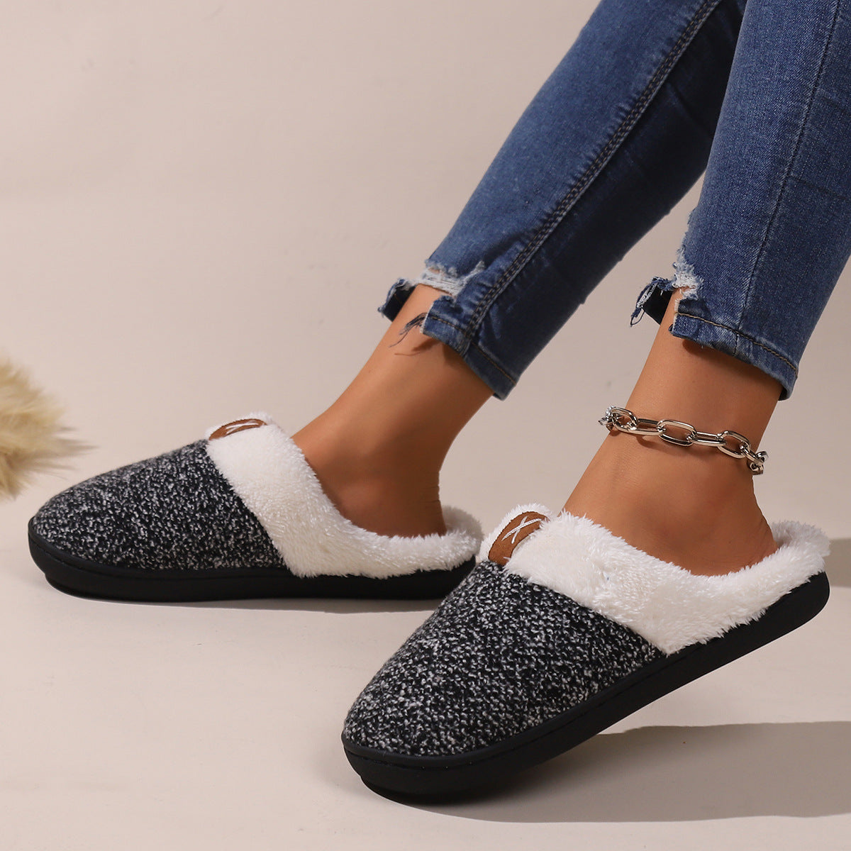 Thick-sole plush house slippers