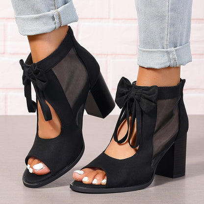 Block heel sandal bow detail