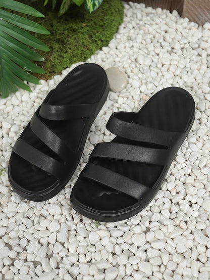 Beach slides in black