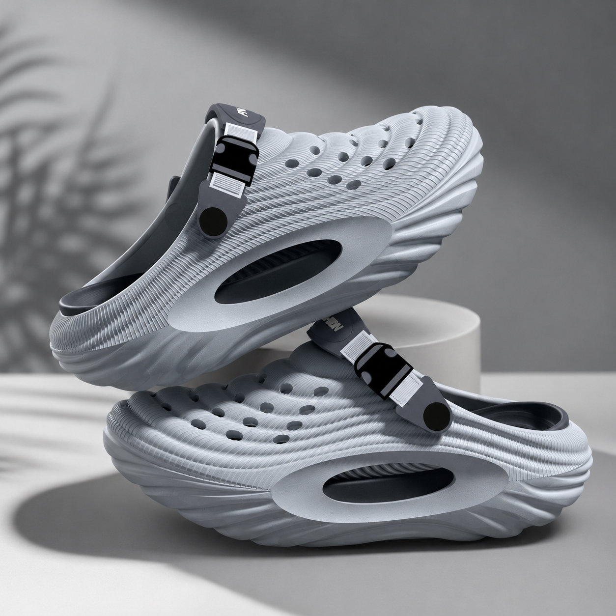 AeroFlex™ Unisex Recovery Clogs